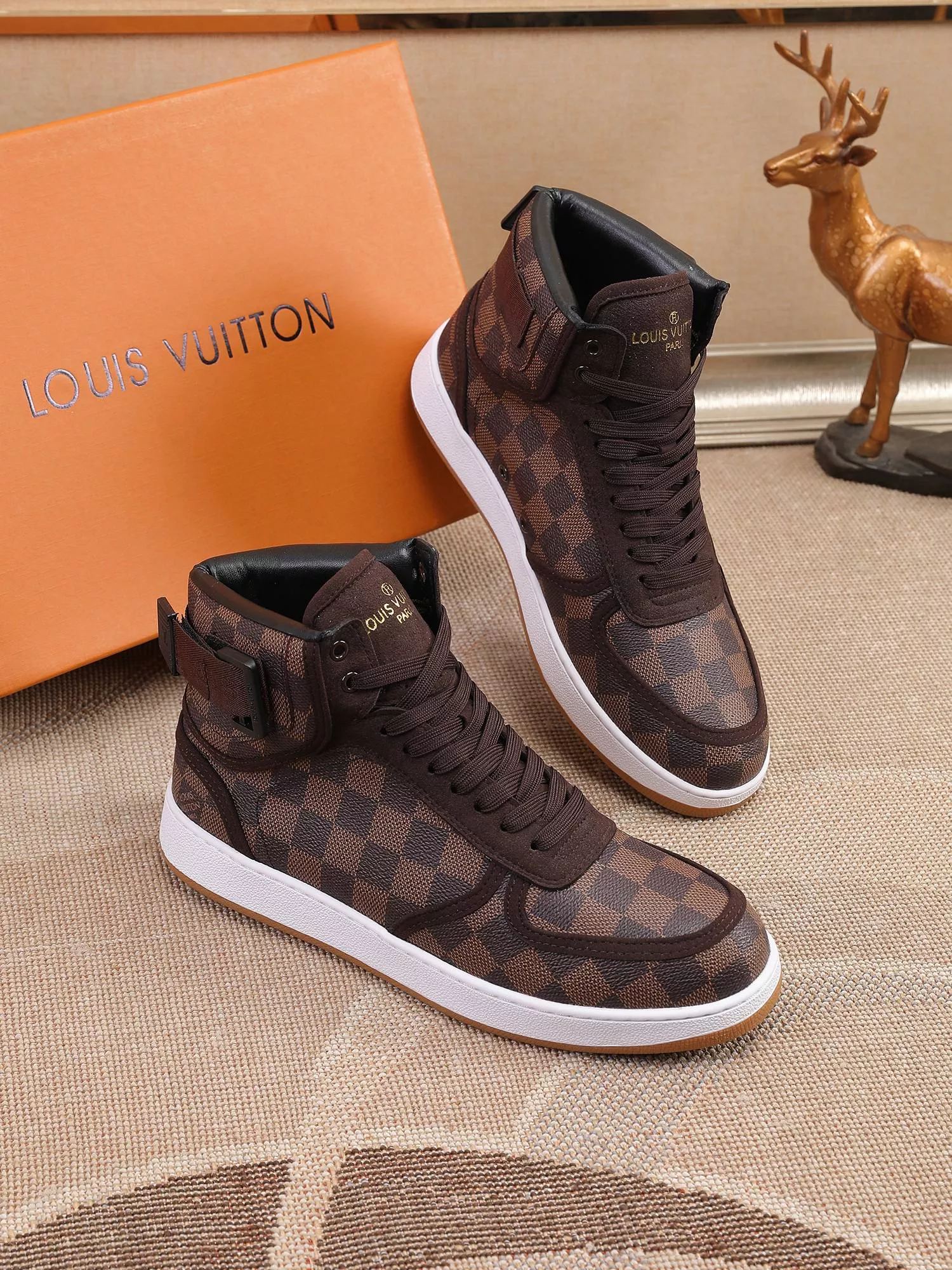 louis vuitton high tops chaussures pour homme s_12ba1aa1